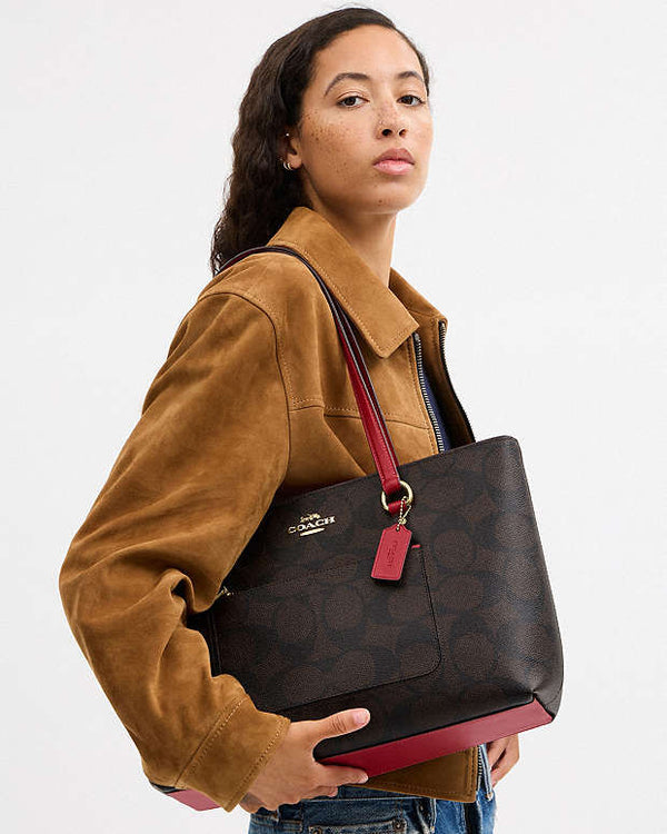 Coach Station Tote Bag In Maxi Signature Canvas Signature Canvas-Im-Walnut-True Red